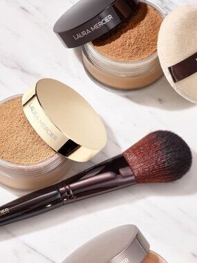 Laura Mercier Translucent Powder & Powder Brush Set NIB